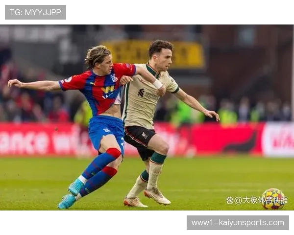 曼联阿莫林与水晶宫格拉斯纳重启3-4-2-1阵型，双10号位制造威胁